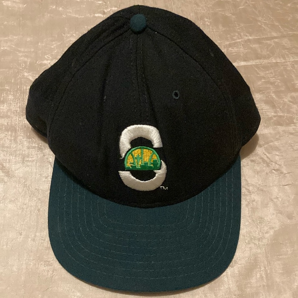Vintage New Era Seattle Super Sonics SnapBack